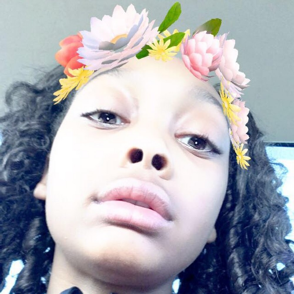 Meet your Posher, Its your girl